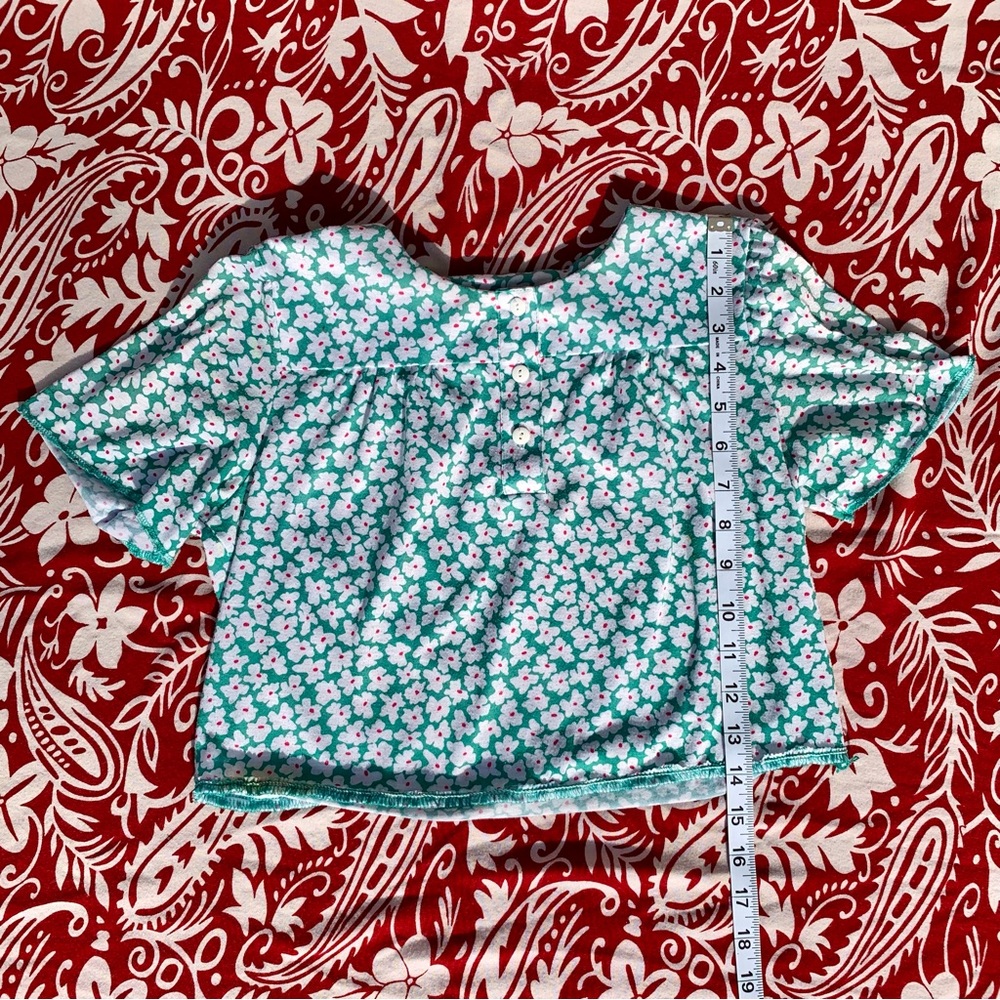 Darian Petites Vintage Green/White Floral Top Button Up Front Horizontal Yoke 🌼 - Picture 11 of 14